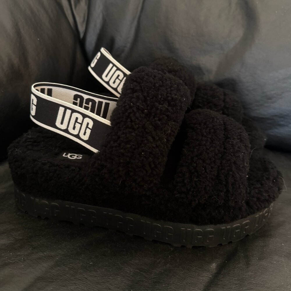 Ugg Fluffita Yeah Slipper Slides, Size 7 (Black) - image 1